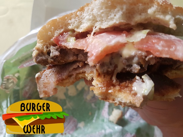 Angebissener Big Westernburger von Pizza & Burger Bulls